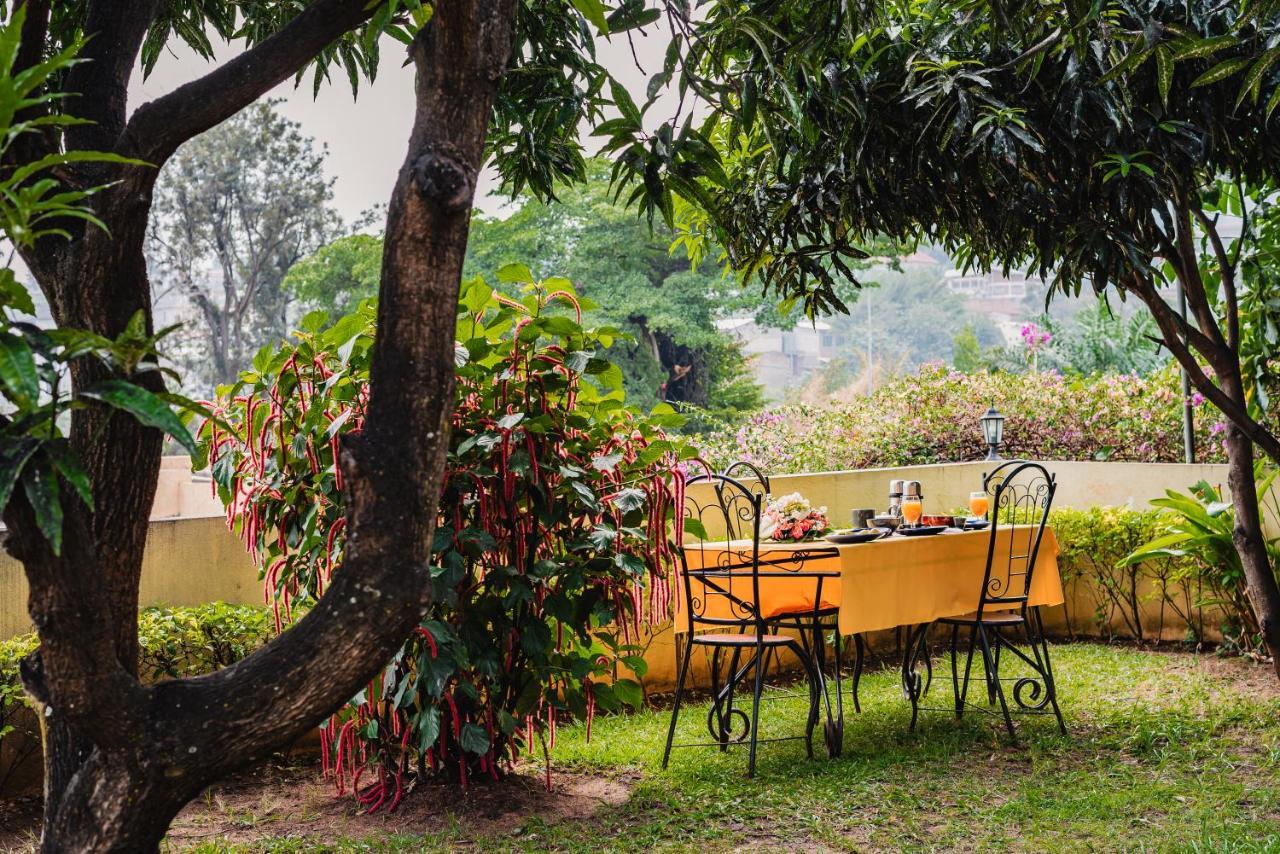 Aparthotel Jardin Tropical Bujumbura Exteriör bild