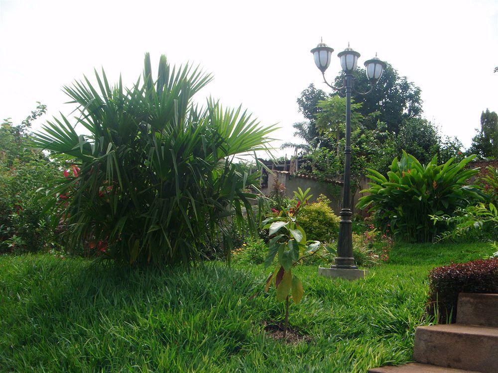 Aparthotel Jardin Tropical Bujumbura Exteriör bild